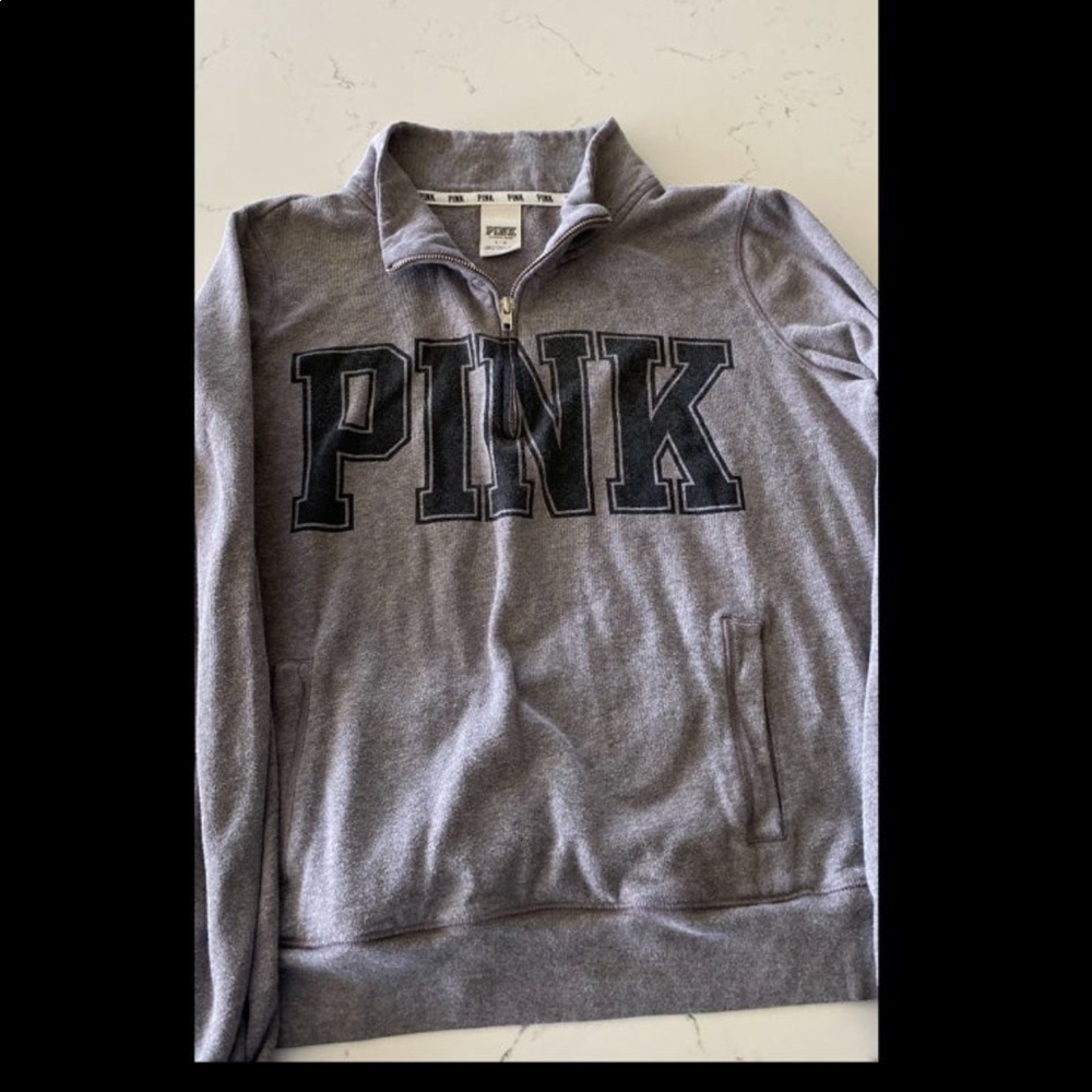 Victoria’s Secret Pink Sweatshirt!